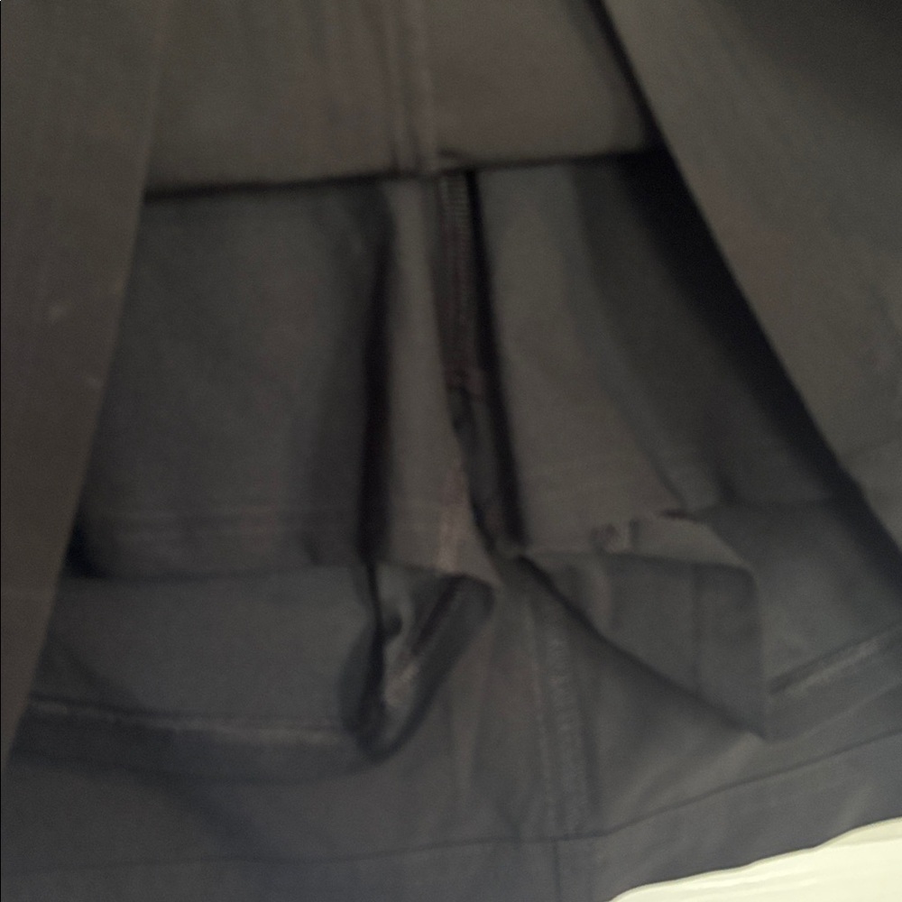 Eddie Bauer Women’s Adventurer 2.0  Black Skort - Picture 4 of 7